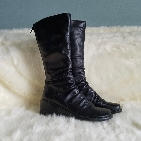 Miz Mooz Black Leather Wedge Casablanca Boots Size 7 - Picture 3 of 8